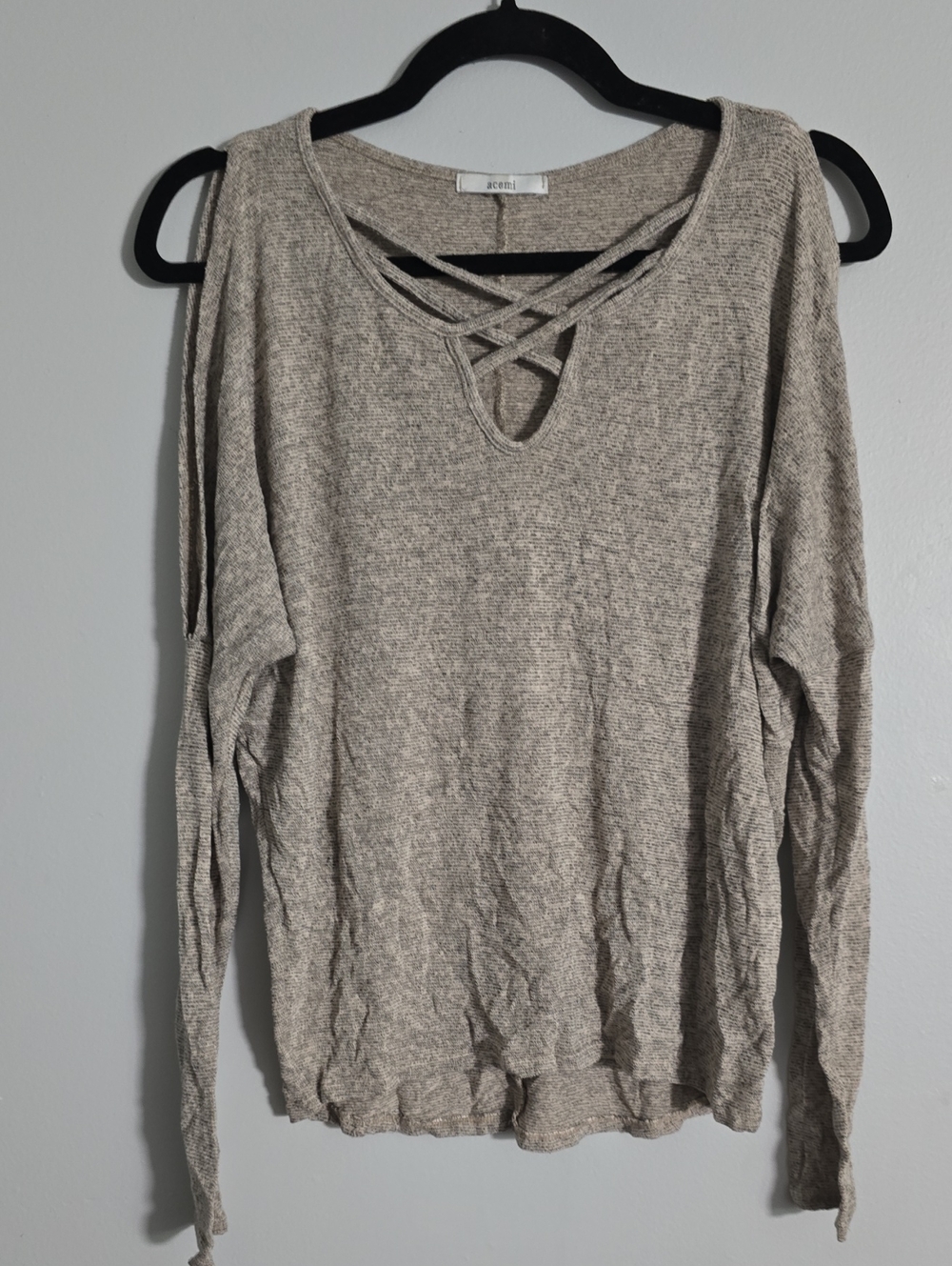 Acemi Light Beige Crisscross Cold-Shoulder Knit Sweater
